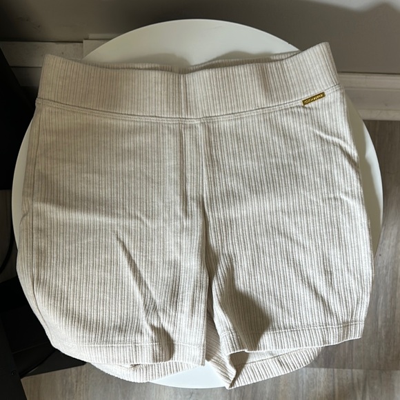 Cleo Harper x Delaney Childs Ribbed Shorts - Cream - Picture 2 of 5